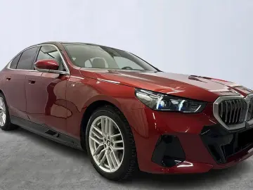 BMW 550 e xDrive M-Sport B&W Head-Up