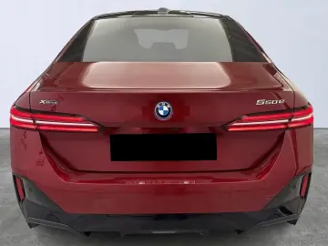 BMW 550 e xDrive M-Sport B&W Head-Up