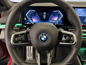 BMW 550 e xDrive M-Sport B&W Head-Up