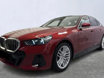 BMW 550 e xDrive M-Sport B&W Head-Up