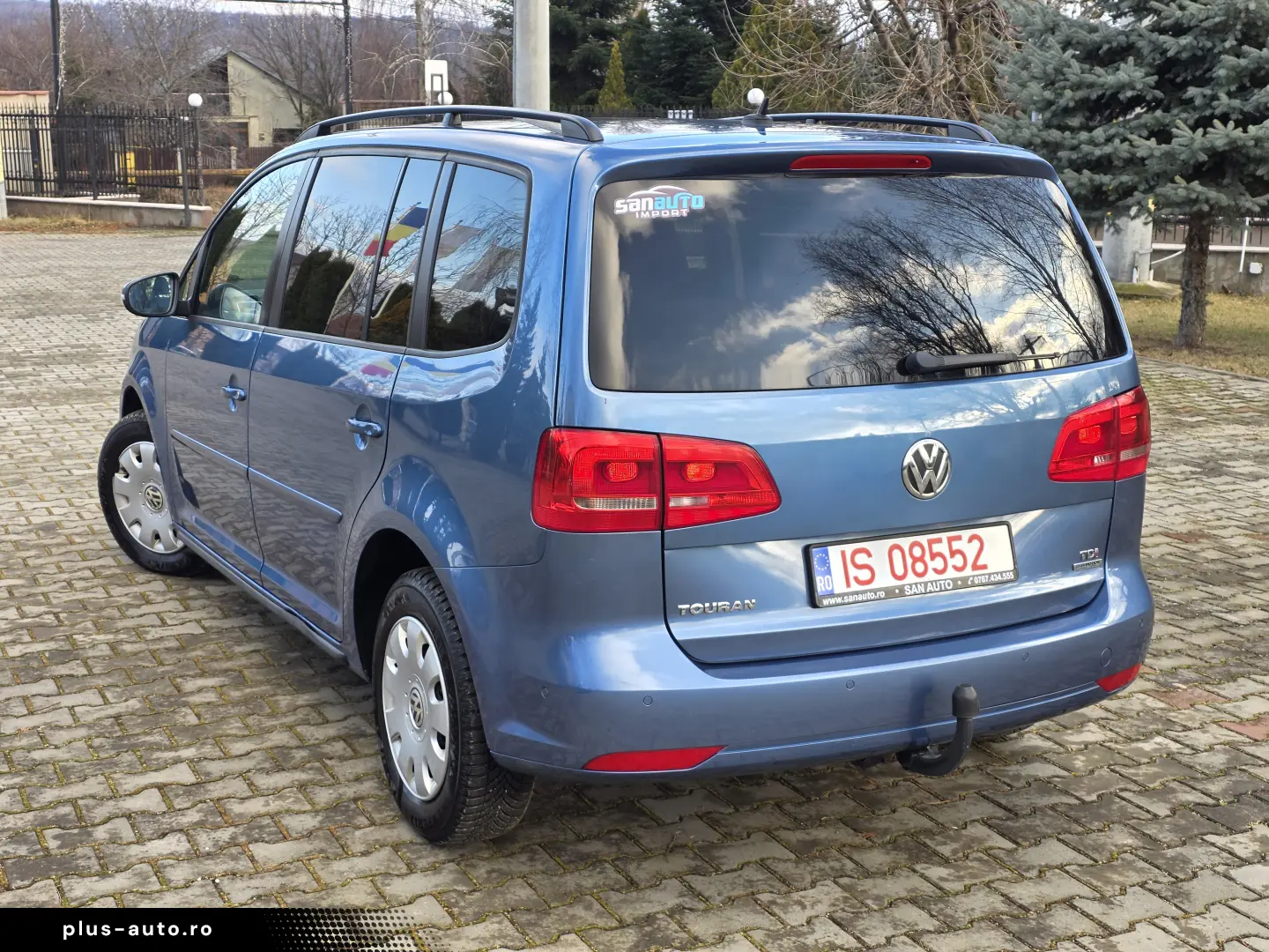 VW Touran 7 locuri 2011 1.6 TDI 105 CP euro 5