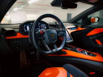 LAMBORGHINI Revuelto - Verde Turbine