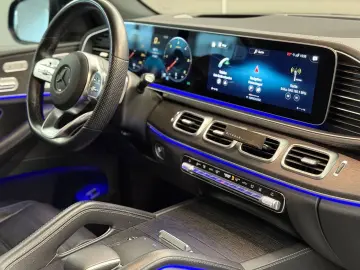 MERCEDES-BENZ GLS 400 d 4M