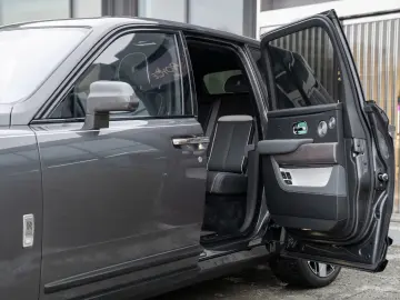 ROLLS ROYCE Cullinan
