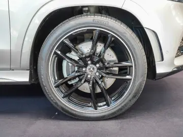 MERCEDES-BENZ GLS 400 d 4M