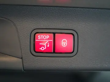 MERCEDES-BENZ GLS 400 d 4M