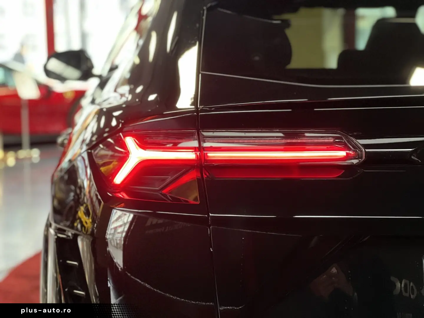 LAMBORGHINI Urus S B&O PANO SOFT HUD