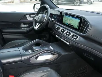 MERCEDES-BENZ GLS 350 d 4M