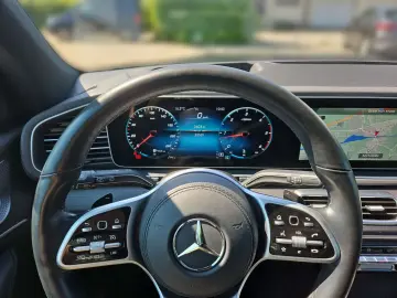 MERCEDES-BENZ GLS 400d 4Matic