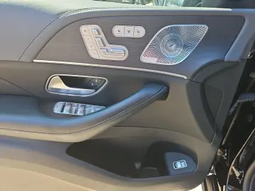 MERCEDES-BENZ GLS 400d 4Matic