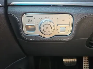 MERCEDES-BENZ GLS 400d 4Matic