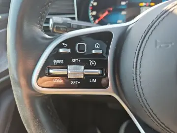 MERCEDES-BENZ GLS 400d 4Matic