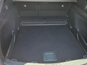 2020 benz 49000 kmDynamic CumpRoNouLeasing GarfabrTVA