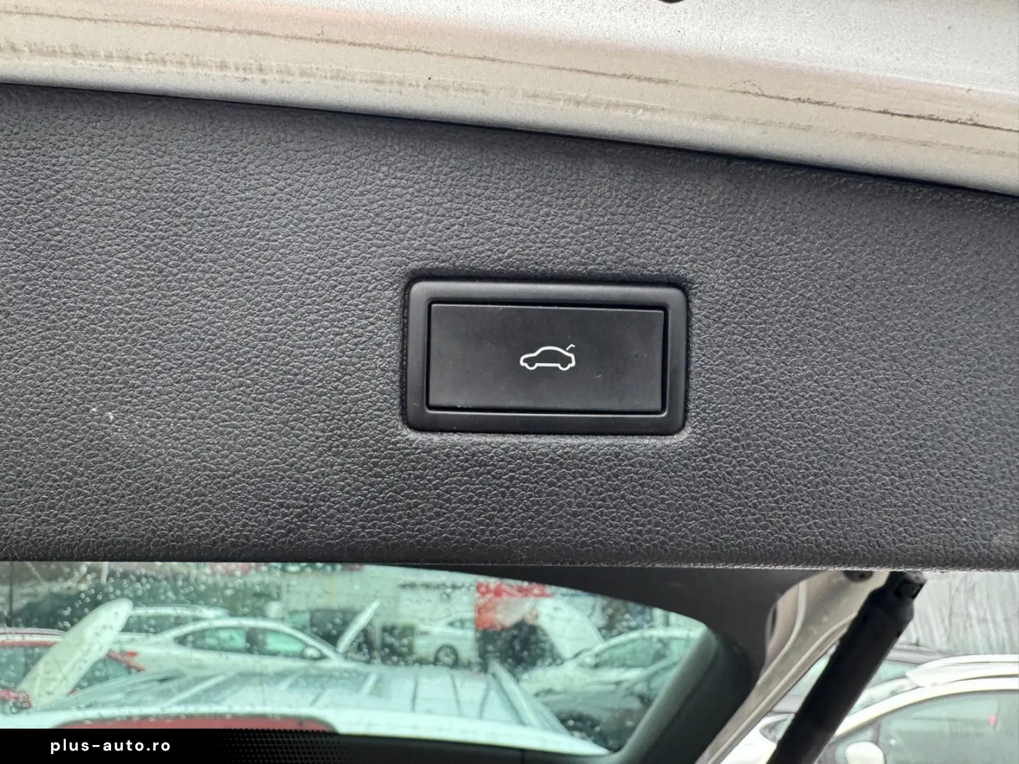 CumpRoNouLeas2022 automat 64000 km 1.5TSI 150cp Tva