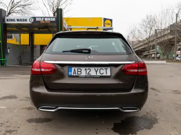Mercedes-Benz C 220
