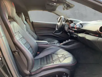 FERRARI 812 Superfast FULL CARBON FULL XPEL RFK NERO DS