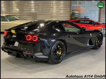 FERRARI 812 Superfast 6.5l V12   LIFT   KAMERA   JBL