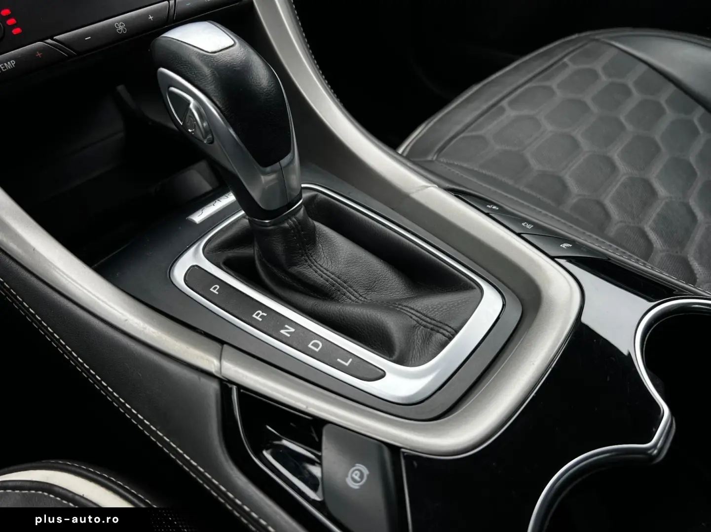 Ford Mondeo Gen-Iv-2014