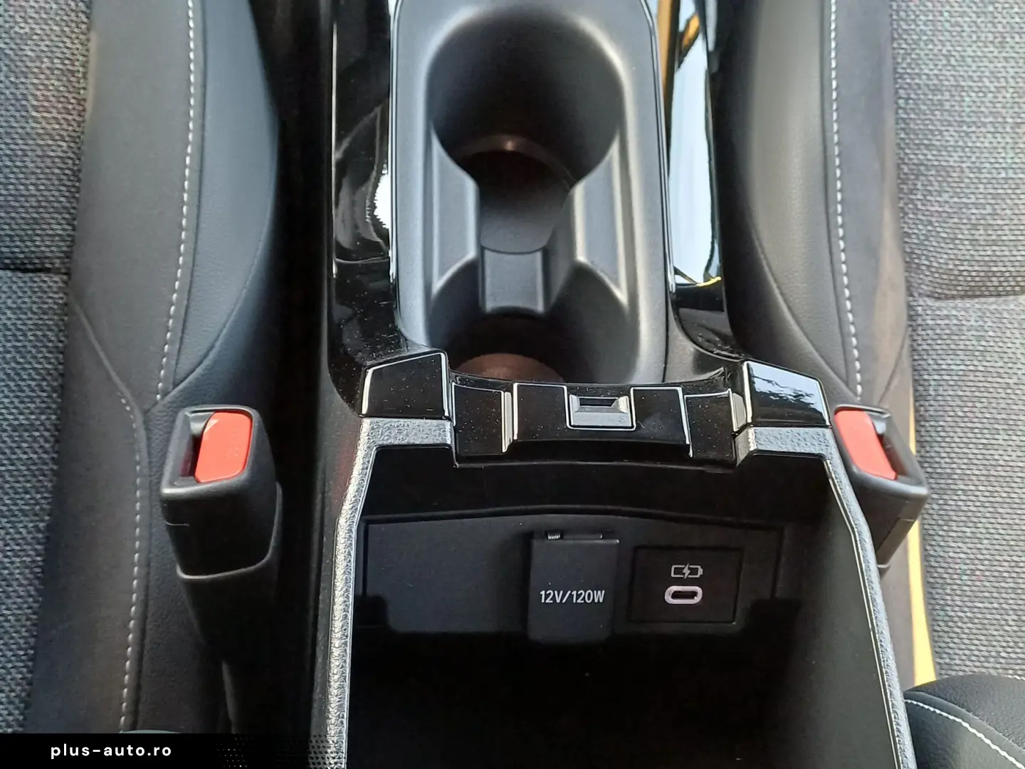 TOYOTA Corolla TS 1.8 Hybrid Dynamic 140 CP