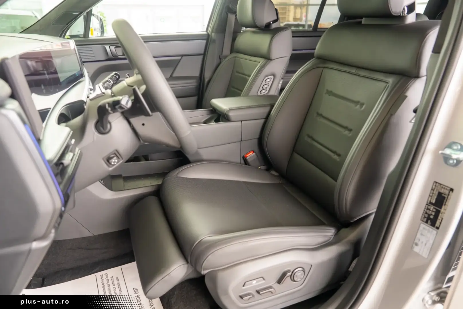 Hyundai Santa Fe 1.6 l 252 CP 4WD 6AT PHEV Calligraphy