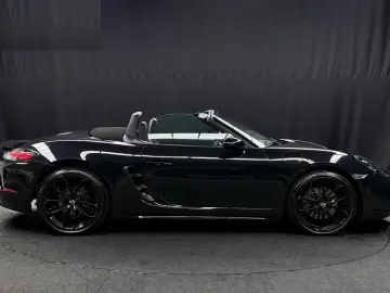 Porsche 718 Boxster PDK 300CP Bose