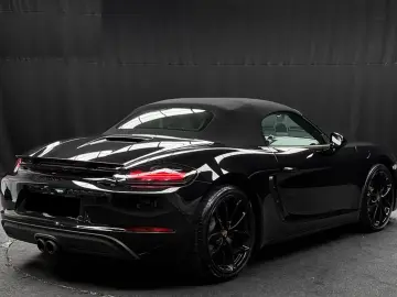 Porsche 718 Boxster PDK 300CP Bose