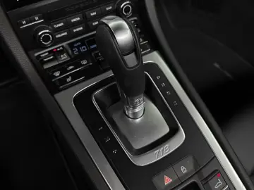 Porsche 718 Boxster PDK 300CP Bose