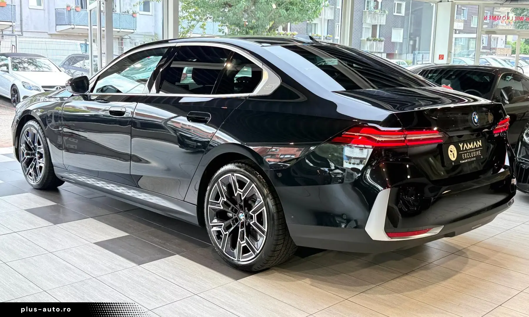 BMW 550 e xDrive Pano H&K