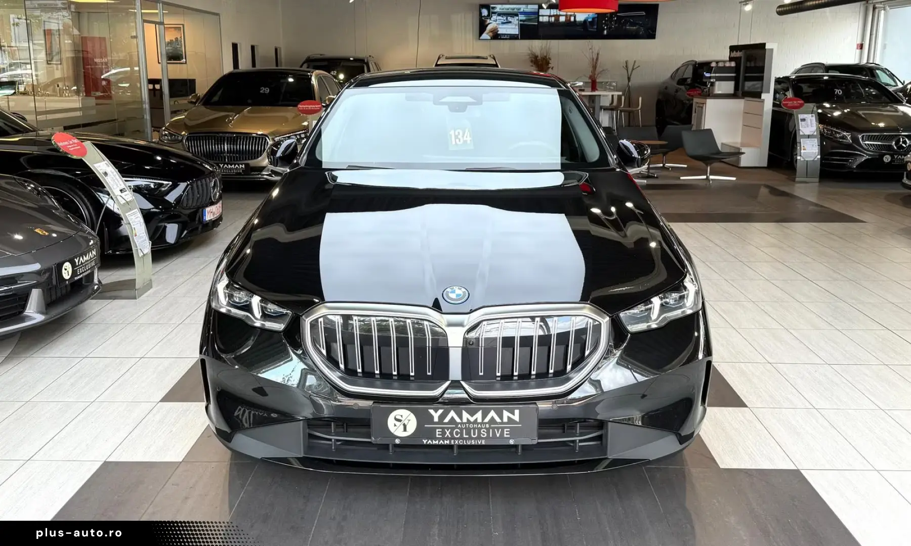 BMW 550 e xDrive Pano H&K