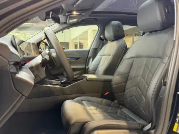 BMW 550 e xDrive Pano H&K