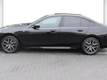 BMW 520 d M Sportpaket AHK Pano STHZ