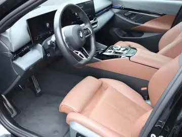 BMW 520 d M Sportpaket AHK Pano STHZ