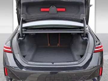 BMW 520 d M Sportpaket AHK Pano STHZ