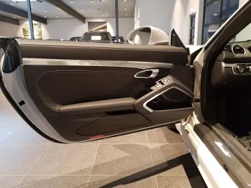 Porsche 718 Boxster Style Edition