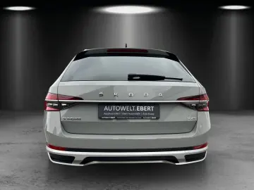 SKODA Superb Combi 2.0 TDI Scout 4x4 AHK KAMERA ACC