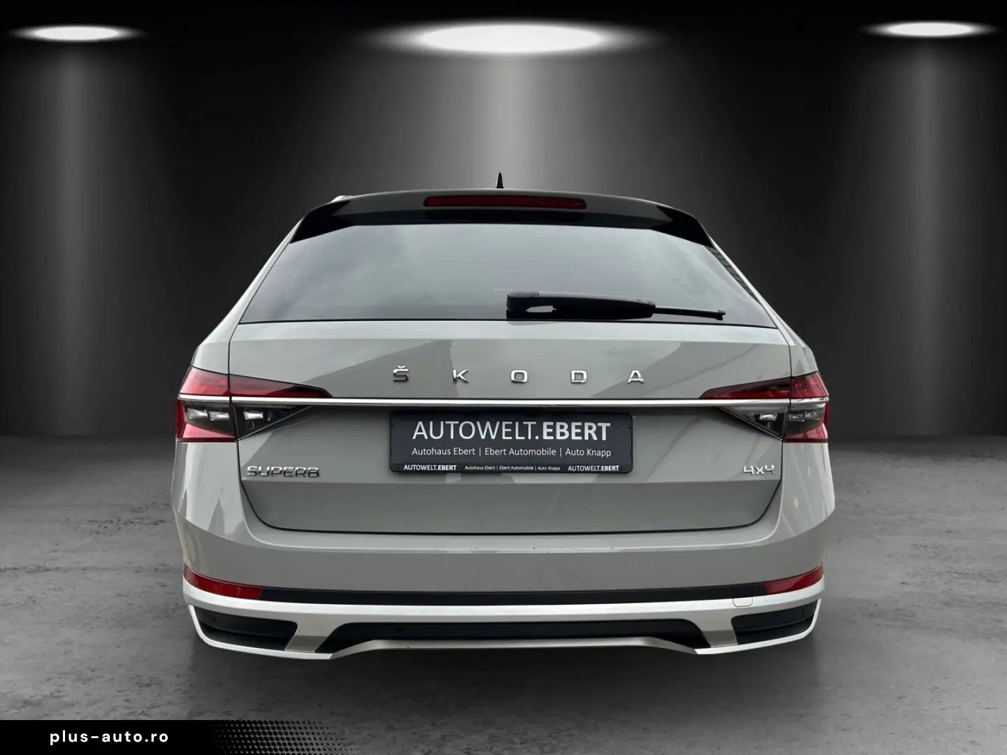 SKODA Superb Combi 2.0 TDI Scout 4x4 AHK KAMERA ACC