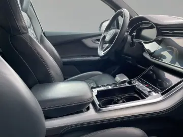 AUDI Q7 55 TFSI S-Line qu Matrix AHK Standhzg HuD