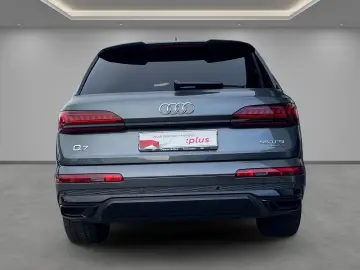 AUDI Q7 55 TFSI S-Line qu Matrix AHK Standhzg HuD