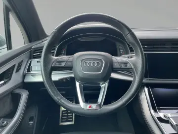 AUDI Q7 55 TFSI S-Line qu Matrix AHK Standhzg HuD