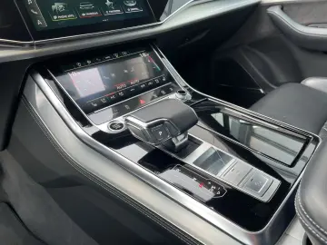 AUDI Q7 55 TFSI S-Line qu Matrix AHK Standhzg HuD