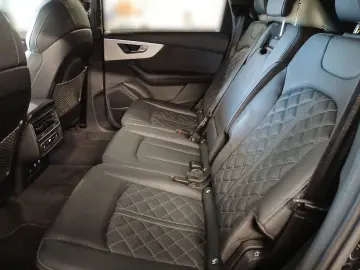 AUDI Q7 quattro HYBRID S line  B&O 360 CAM PANO LEDER