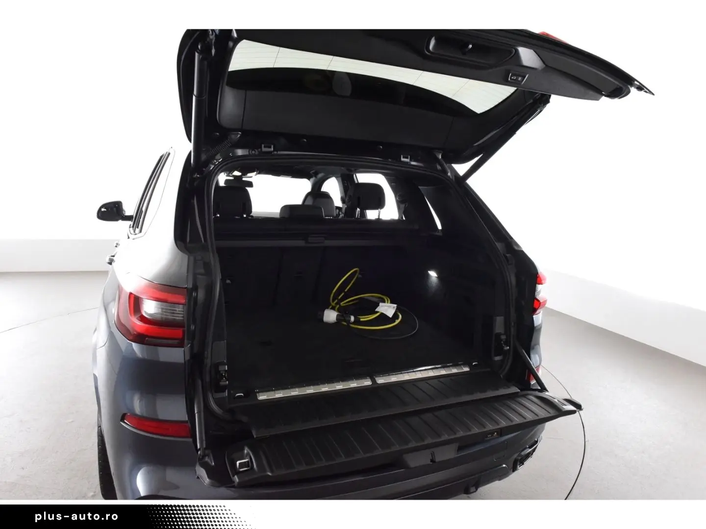 BMW X5 45e M Sport Sitzbelüftung Panoramadach Head U