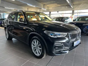 BMW X5 xD 45 e Innovation Sky Lounge TV Winter AHK