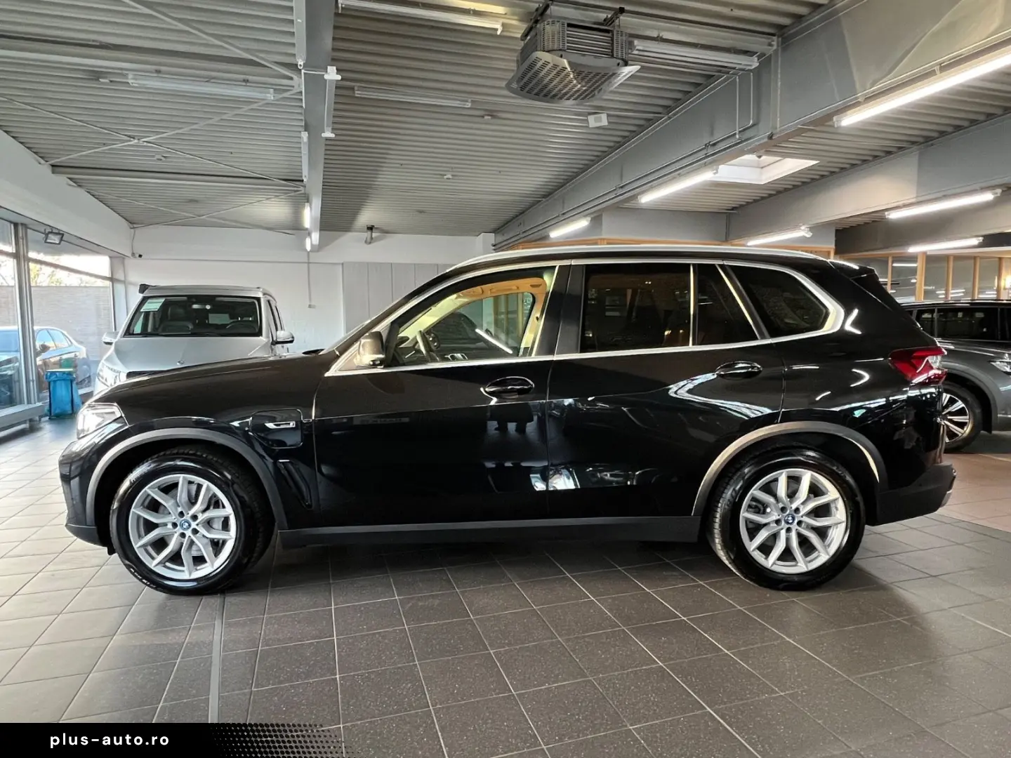 BMW X5 xD 45 e Innovation Sky Lounge TV Winter AHK