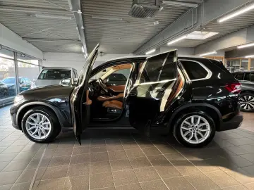 BMW X5 xD 45 e Innovation Sky Lounge TV Winter AHK