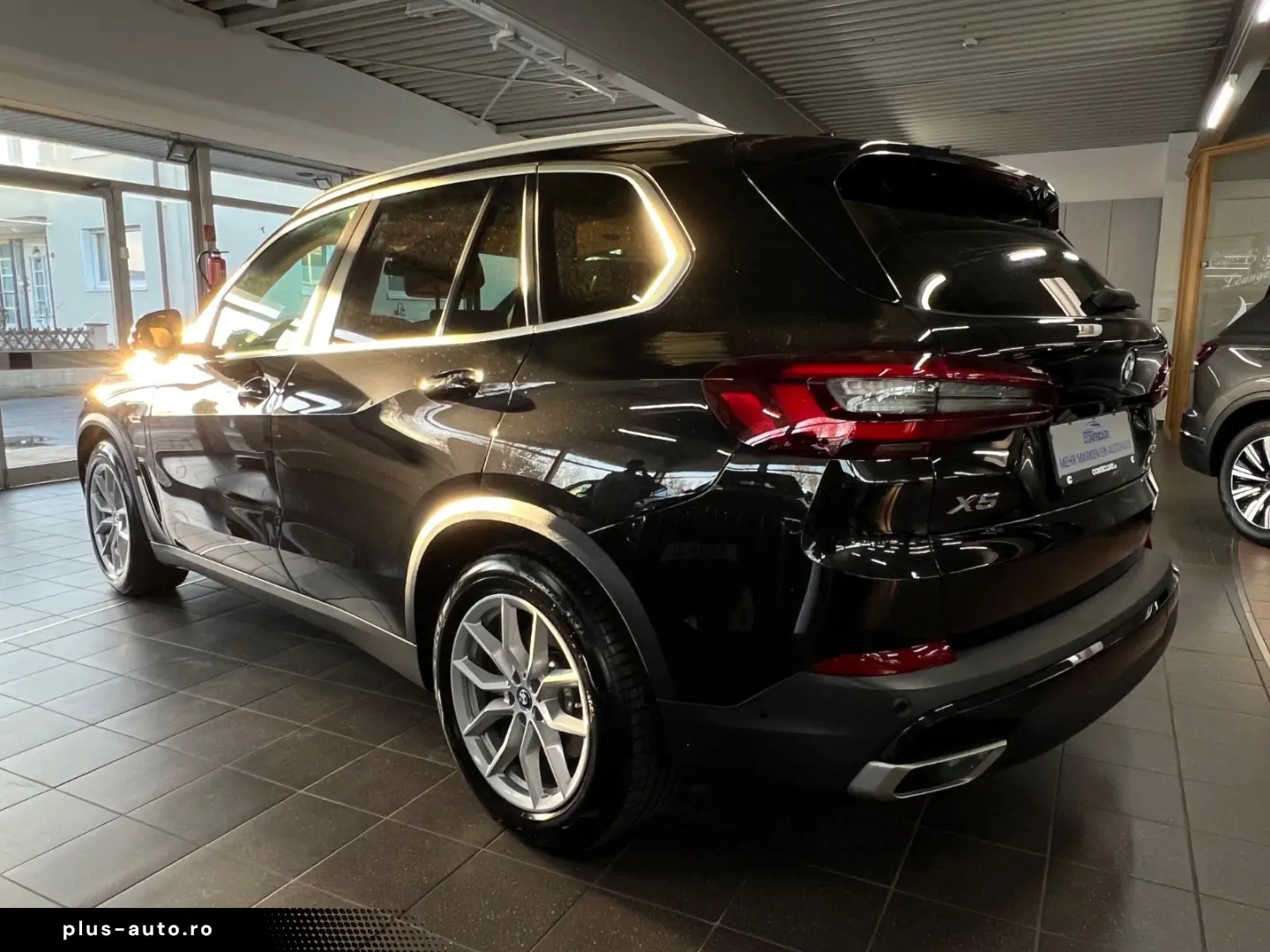 BMW X5 xD 45 e Innovation Sky Lounge TV Winter AHK