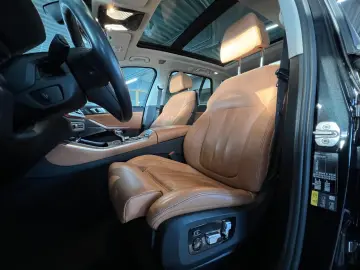 BMW X5 xD 45 e Innovation Sky Lounge TV Winter AHK