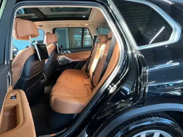 BMW X5 xD 45 e Innovation Sky Lounge TV Winter AHK