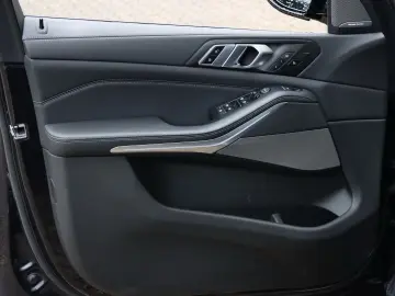 BMW X5 xDrive40d M-Sportpaket   Standheizung   Innov