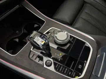 BMW X5 xDrive40d [M Sport  Laser  HK Sound  Pano]